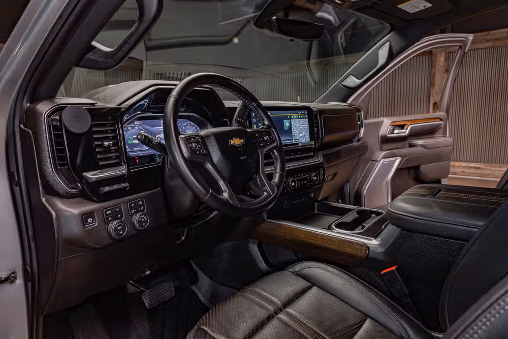 2025 Chevrolet Silverado 3500HD High Country Crew Cab Image 16