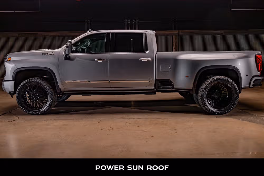 2025 Chevrolet Silverado 3500HD High Country Crew Cab Image 6