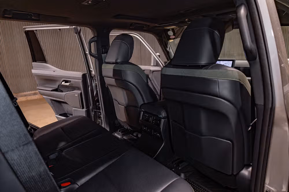 2024 Lexus GX 550 Overtrail+ Image 26