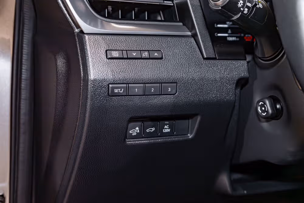 2024 Lexus GX 550 Overtrail+ Image 17