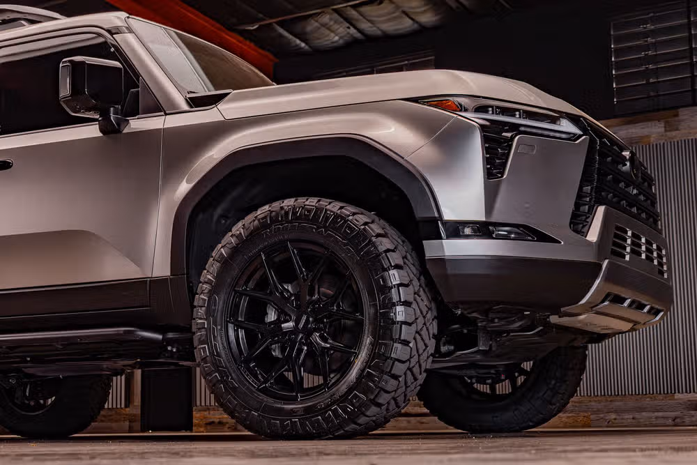 2024 Lexus GX 550 Overtrail+ Image 12