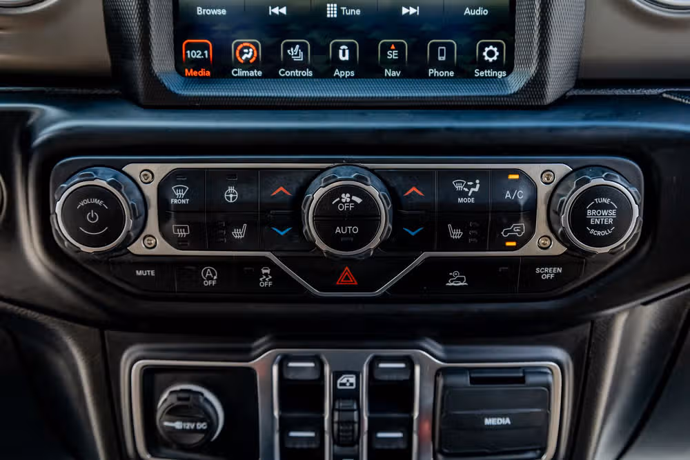 2022 Jeep Wrangler Unlimited Rubicon Image 26