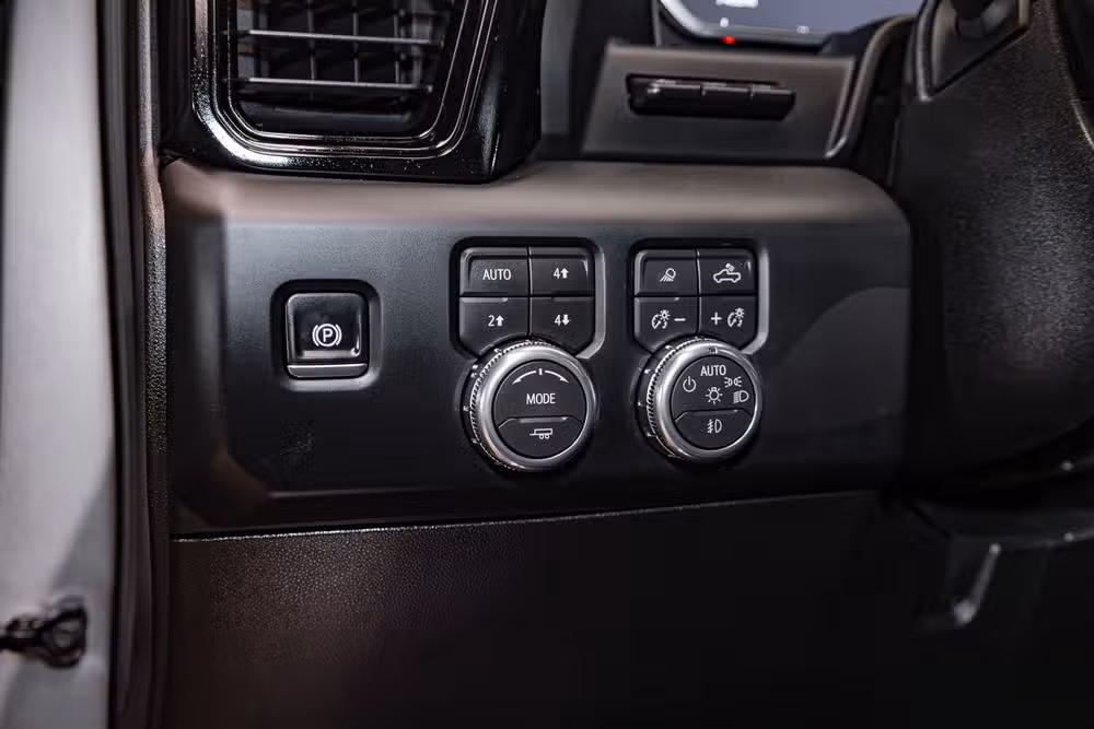 2026 GMC Sierra 2500HD AT4 Crew Cab Image 21