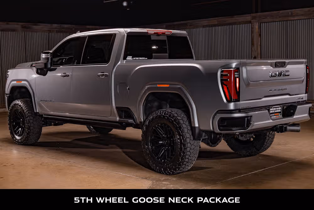 2026 GMC Sierra 2500HD AT4 Crew Cab Image 7