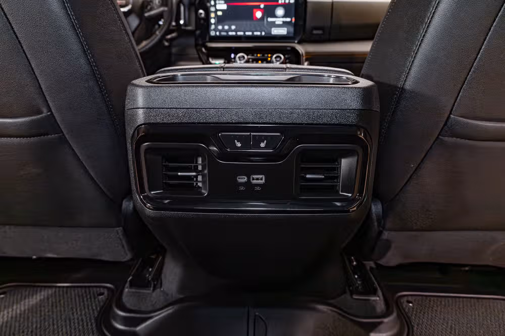 2026 GMC Sierra 2500HD AT4 Crew Cab Image 27