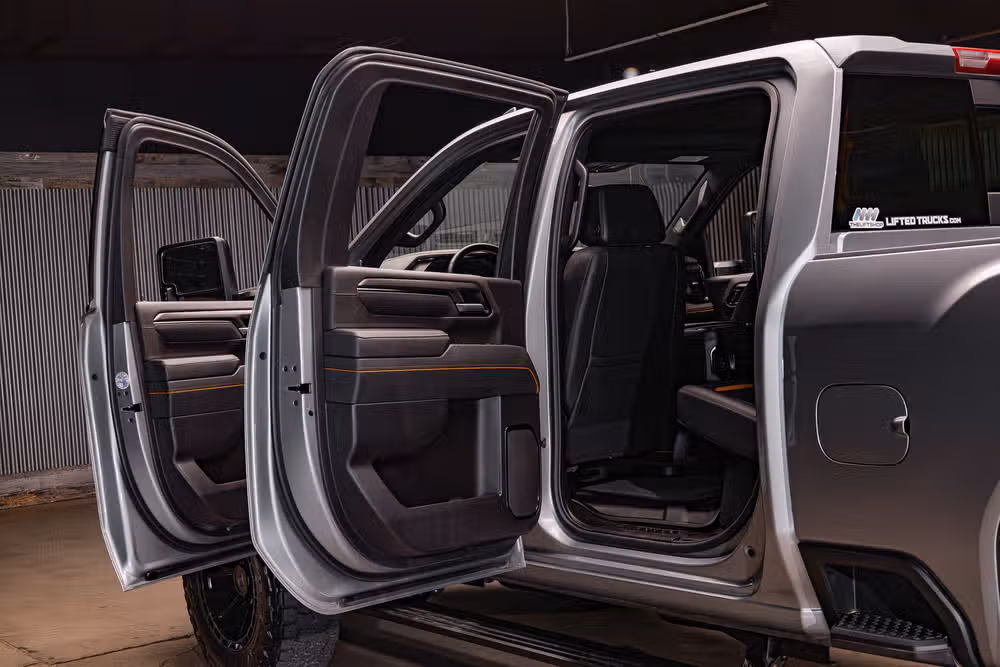 2026 GMC Sierra 2500HD AT4 Crew Cab Image 32