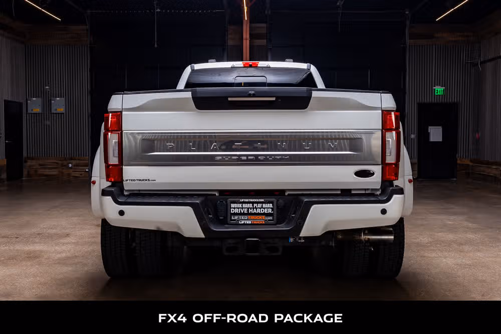 2022 Ford F-450 Super Duty Platinum Crew Cab Image 7
