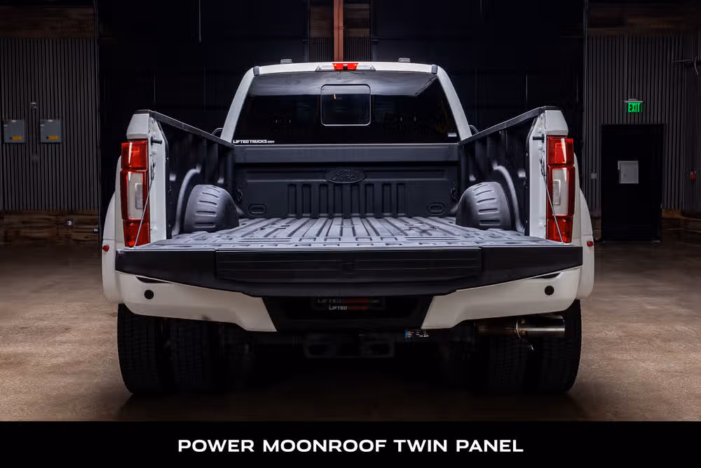 2022 Ford F-450 Super Duty Platinum Crew Cab Image 8