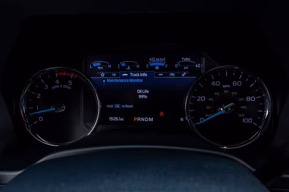 2022 Ford F-450 Super Duty Platinum Crew Cab Image 19