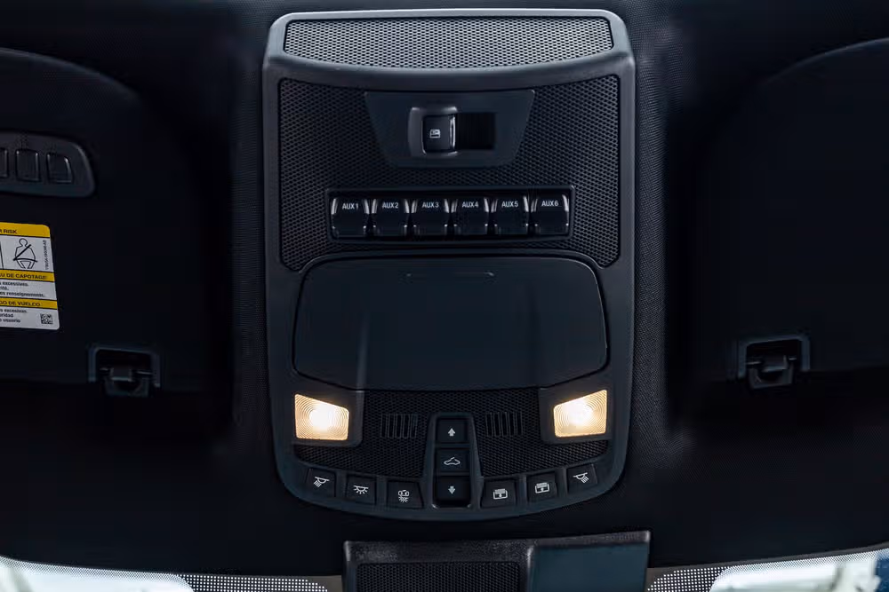 2022 Ford F-450 Super Duty Platinum Crew Cab Image 29