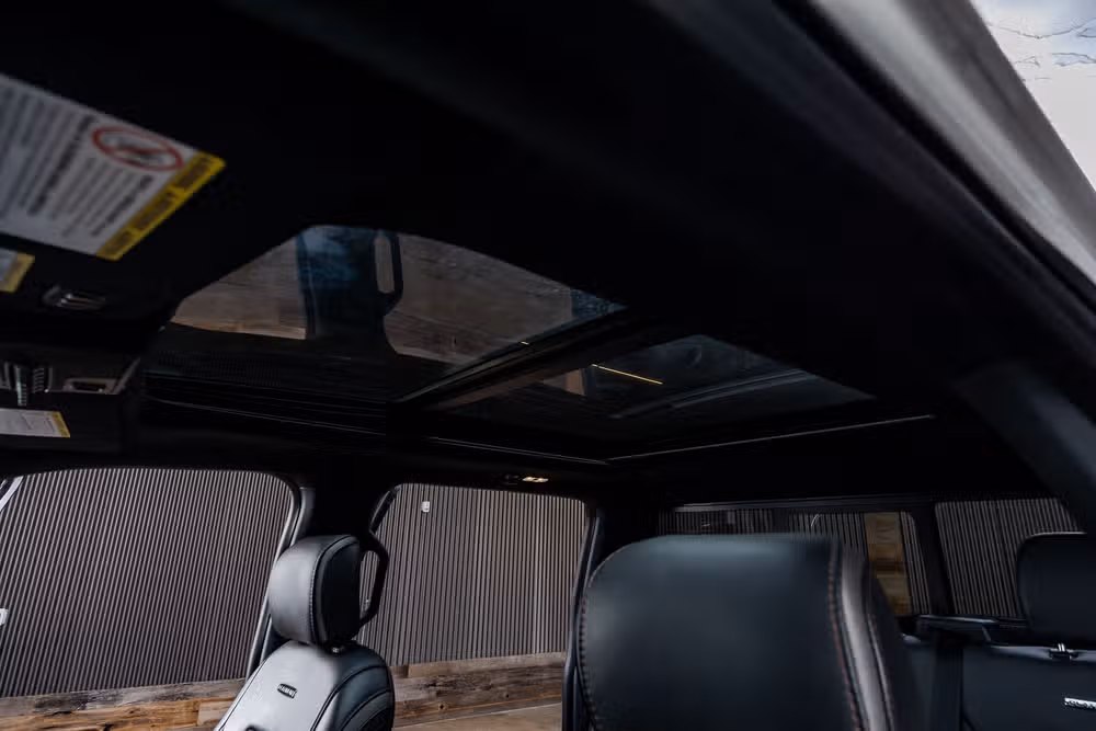 2022 Ford F-450 Super Duty Platinum Crew Cab Image 31