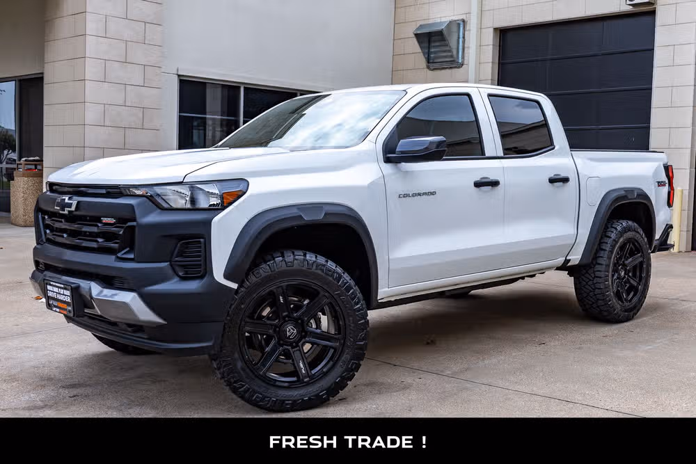2025 Chevrolet Colorado Trail Boss Crew Cab Image 5