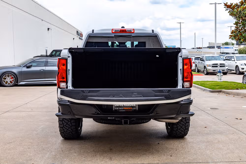 2025 Chevrolet Colorado Trail Boss Crew Cab Image 9