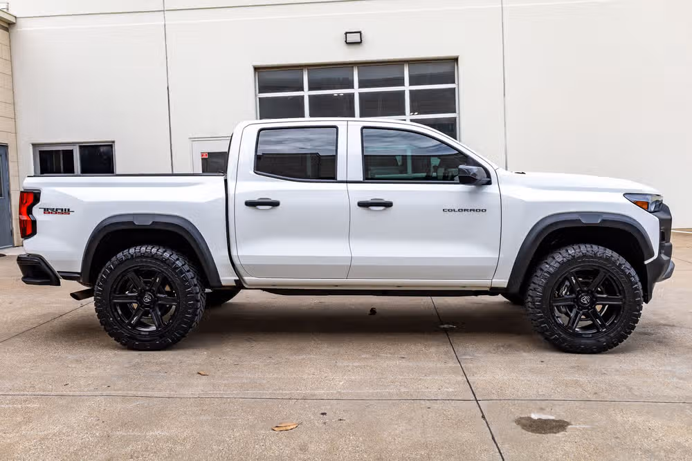 2025 Chevrolet Colorado Trail Boss Crew Cab Image 11