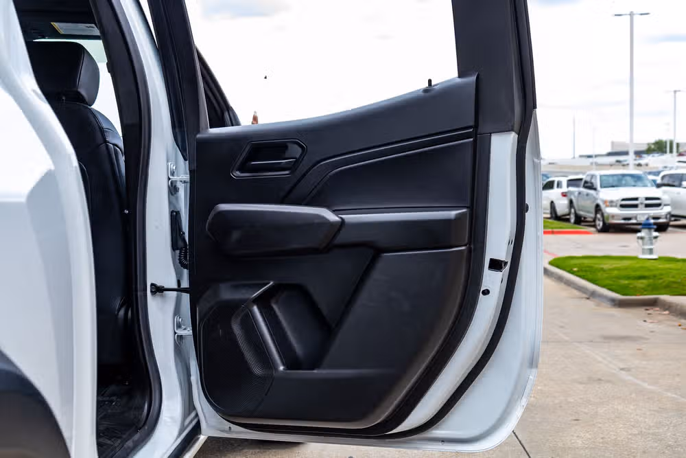 2025 Chevrolet Colorado Trail Boss Crew Cab Image 38