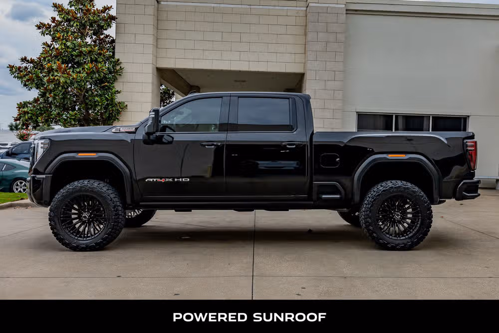 2025 GMC Sierra 2500HD AT4X Crew Cab Image 6