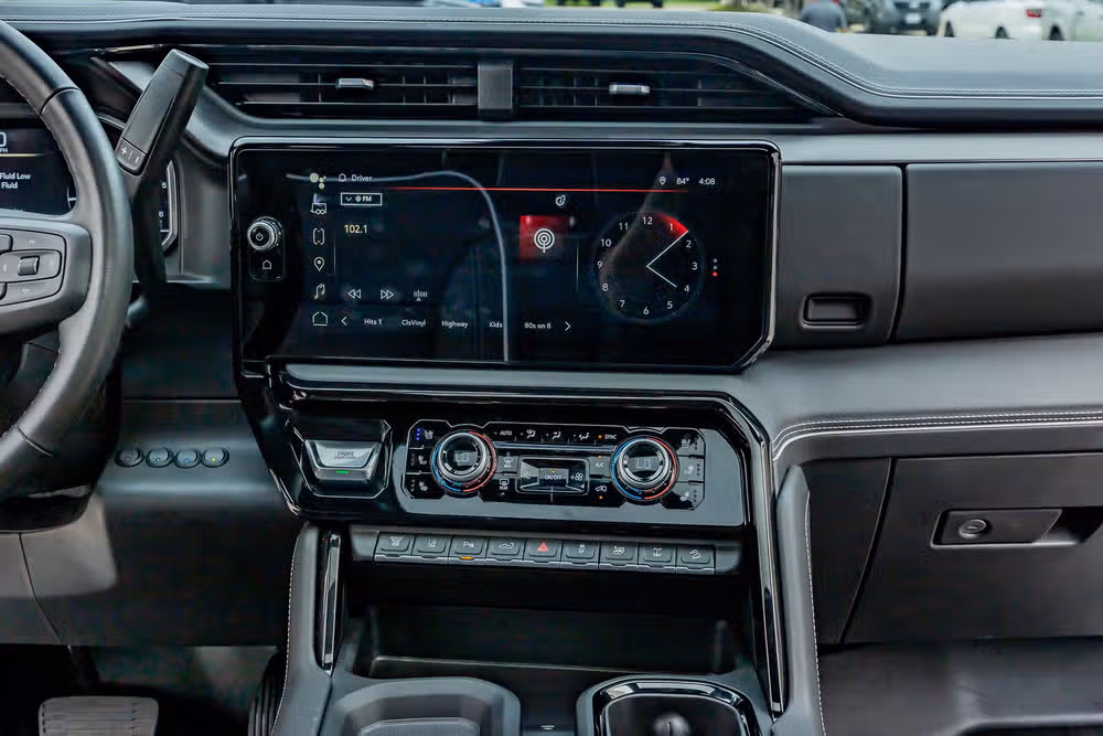 2025 GMC Sierra 2500HD AT4X Crew Cab Image 24