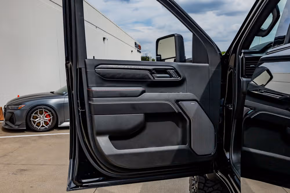 2025 GMC Sierra 2500HD AT4X Crew Cab Image 37