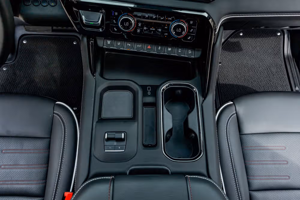 2025 GMC Sierra 2500HD AT4X Crew Cab Image 28