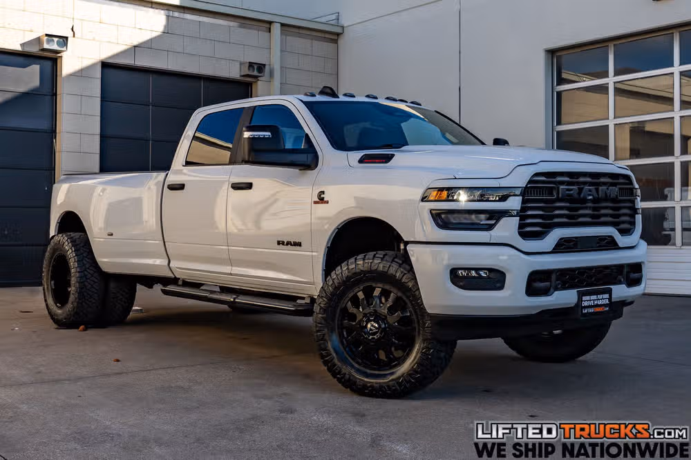 2025 Ram 3500 Big Horn Crew Cab Image 1