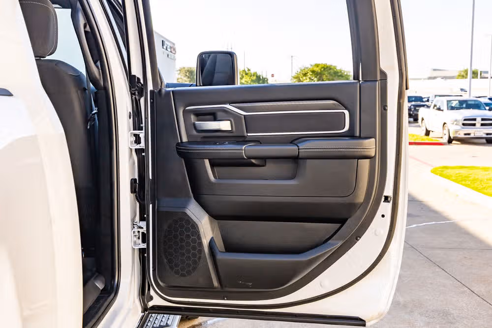 2025 Ram 3500 Big Horn Crew Cab Image 39