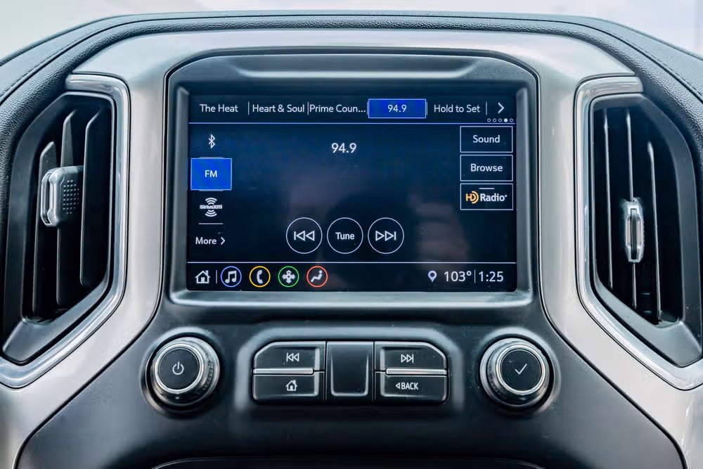 2019 Chevrolet Silverado 1500 RST Crew Cab Image 24