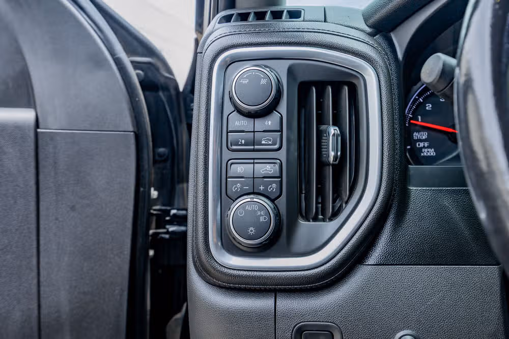 2019 Chevrolet Silverado 1500 RST Crew Cab Image 21