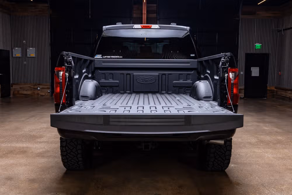 2026 Ford F-150 XLT SuperCrew Image 9