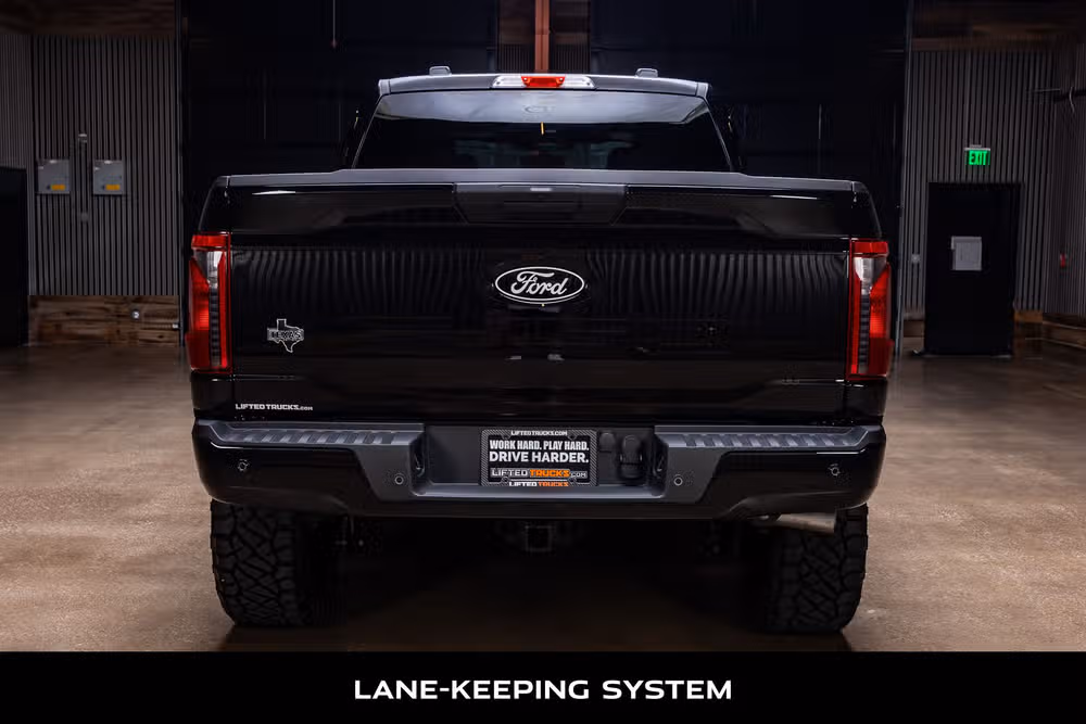 2026 Ford F-150 XLT SuperCrew Image 8