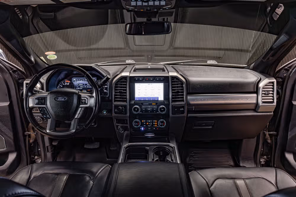 2020 Ford F-350 Super Duty Platinum Crew Cab Image 14