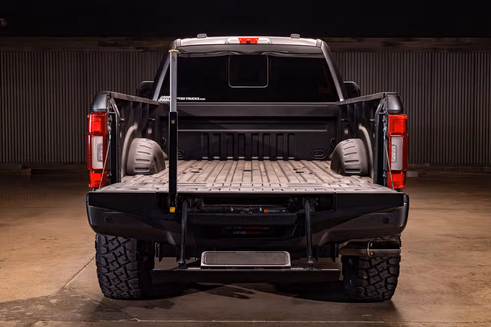2020 Ford F-350 Super Duty Platinum Crew Cab Image 9