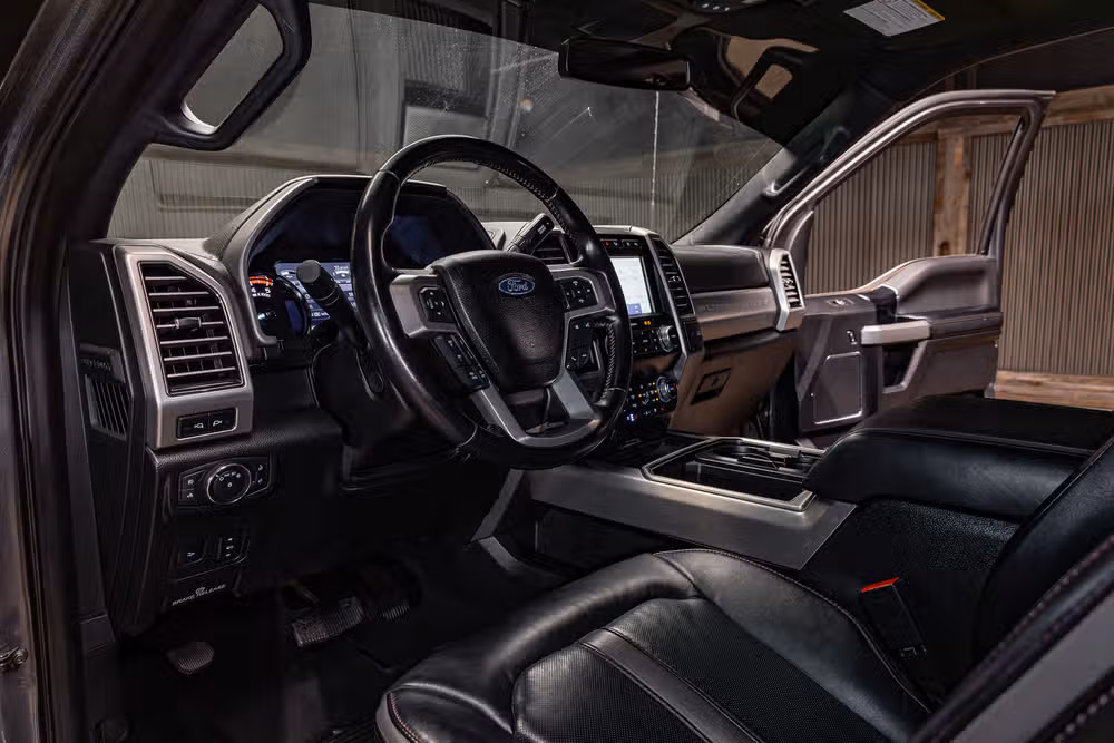2020 Ford F-350 Super Duty Platinum Crew Cab Image 13
