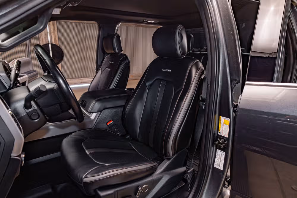 2020 Ford F-350 Super Duty Platinum Crew Cab Image 20