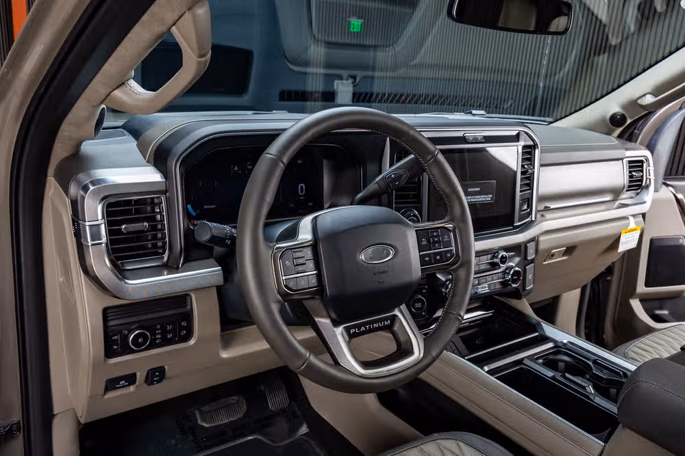 2026 Ford F-250 Super Duty Platinum Plus Crew Cab Image 17