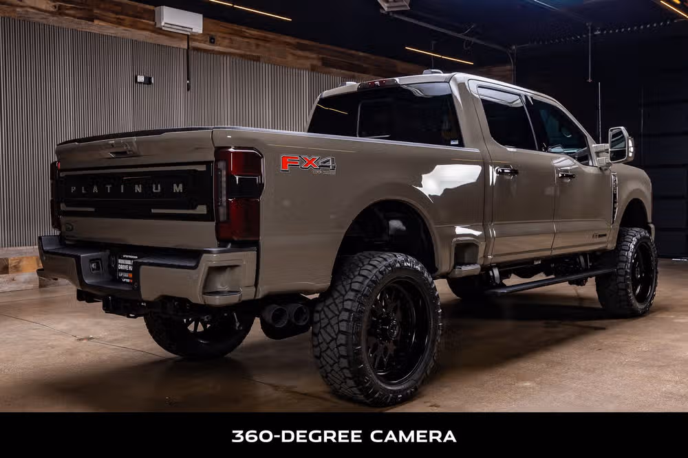 2026 Ford F-250 Super Duty Platinum Plus Crew Cab Image 10