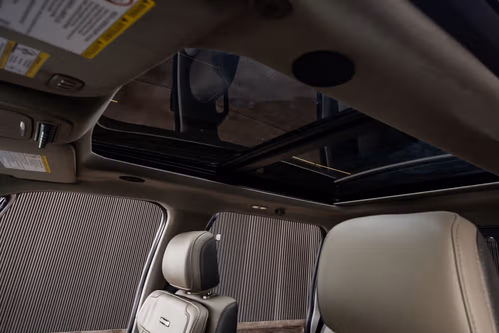 2026 Ford F-250 Super Duty Platinum Plus Crew Cab Image 32
