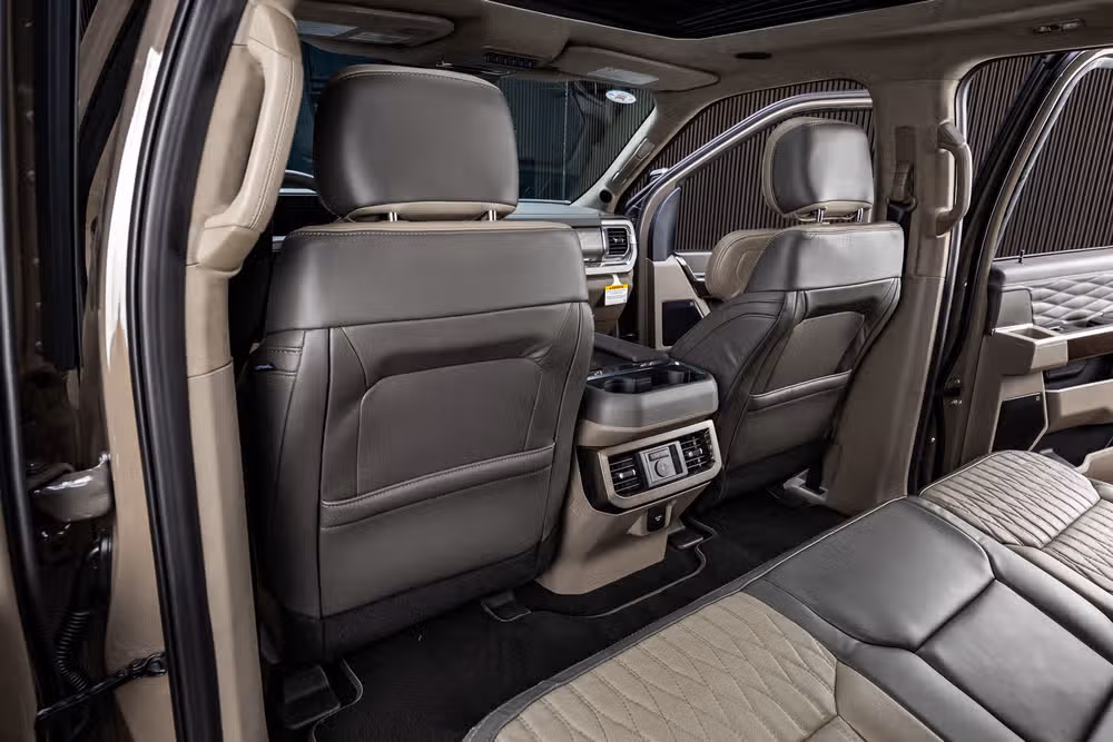 2026 Ford F-250 Super Duty Platinum Plus Crew Cab Image 36