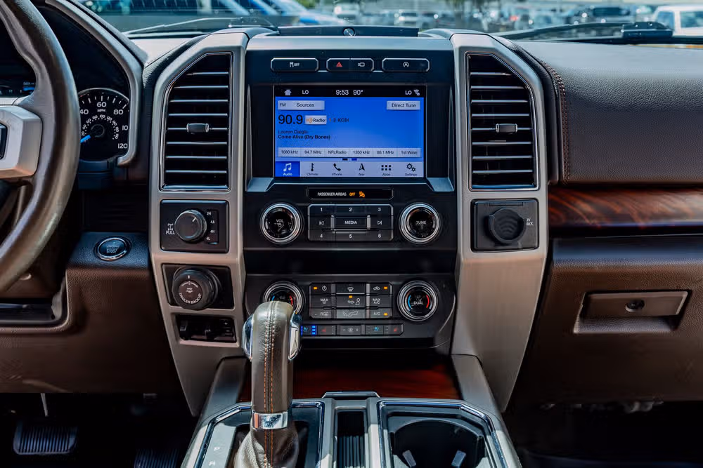 2019 Ford F-150 King Ranch SuperCrew Image 24