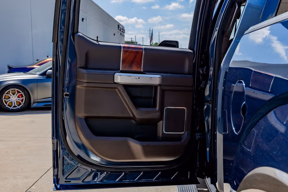 2019 Ford F-150 King Ranch SuperCrew Image 39