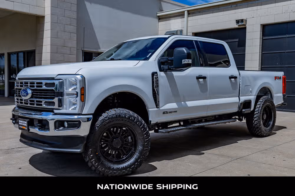 2024 Ford F-250 Super Duty XLT Crew Cab Image 4