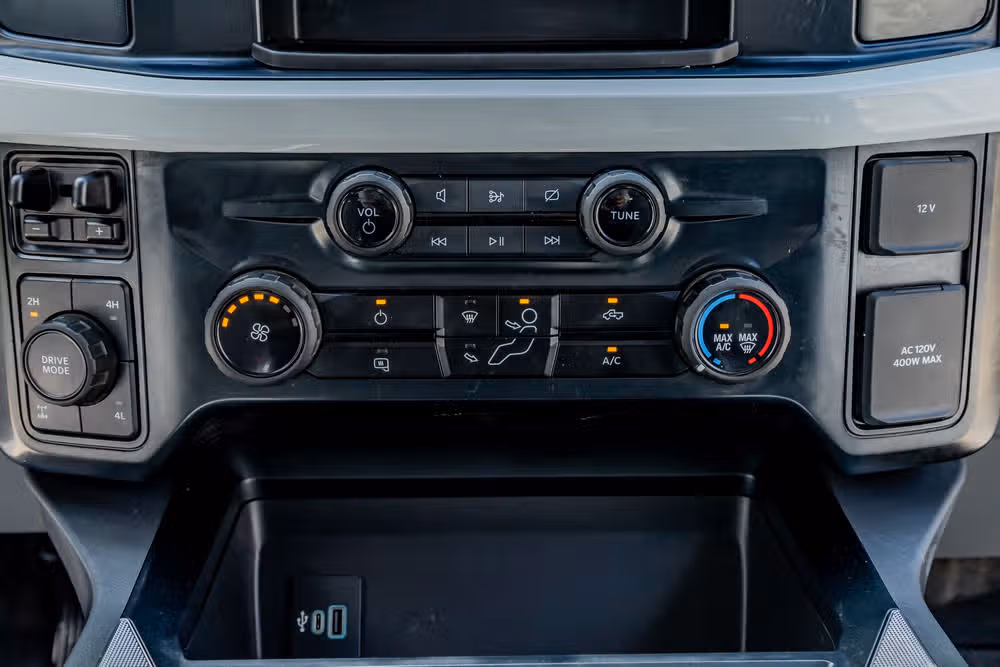 2024 Ford F-250 Super Duty XLT Crew Cab Image 26