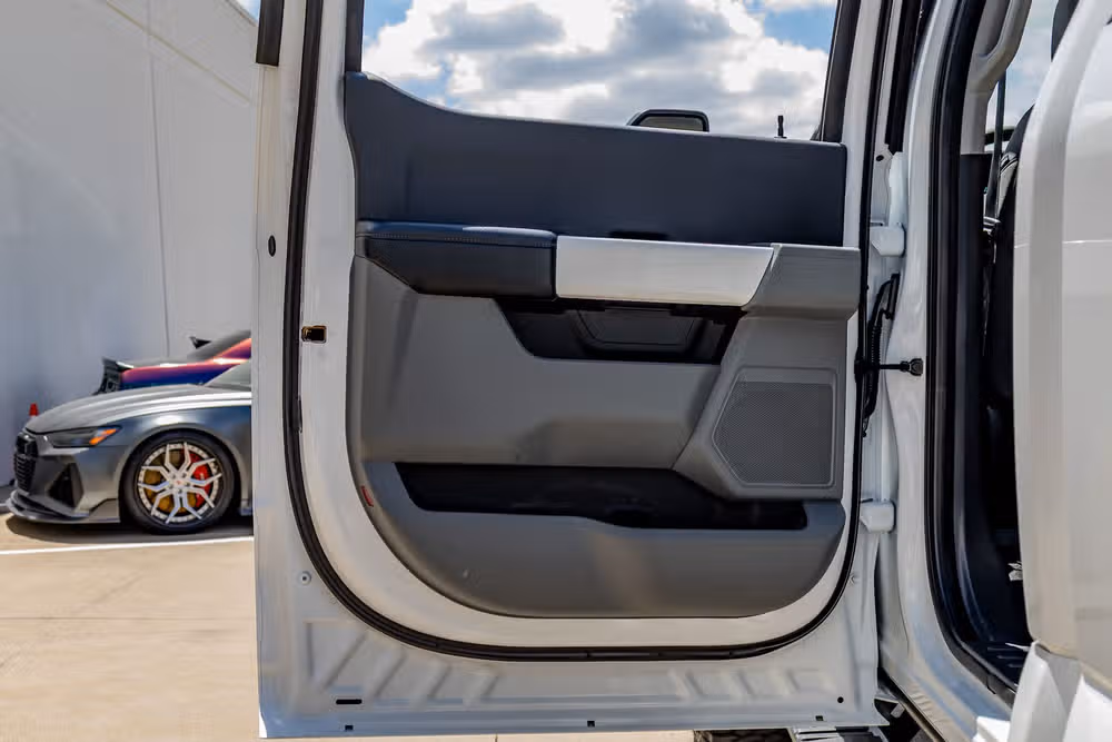 2024 Ford F-250 Super Duty XLT Crew Cab Image 37