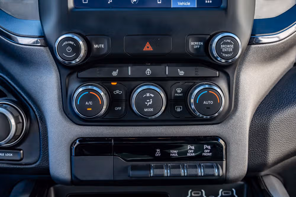 2023 Ram 1500 Big Horn Crew Cab Image 28