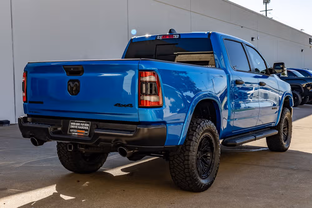 2023 Ram 1500 Big Horn Crew Cab Image 10