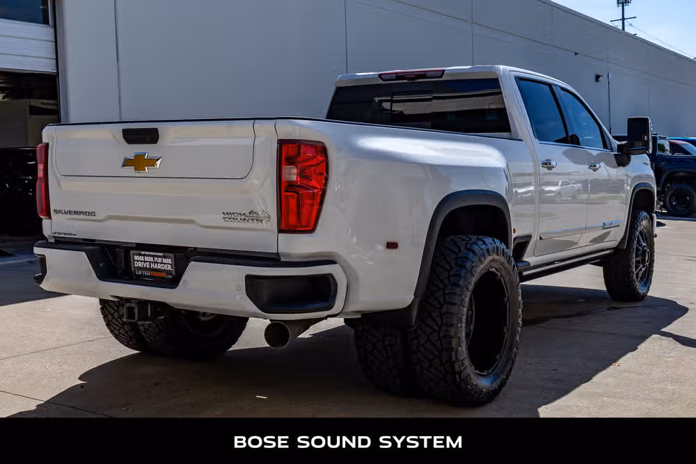2026 Chevrolet Silverado 3500HD High Country Crew Cab Image 10