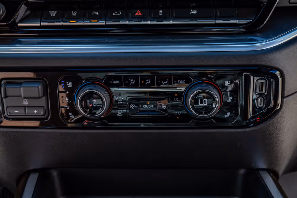 2026 Chevrolet Silverado 3500HD High Country Crew Cab Image 27