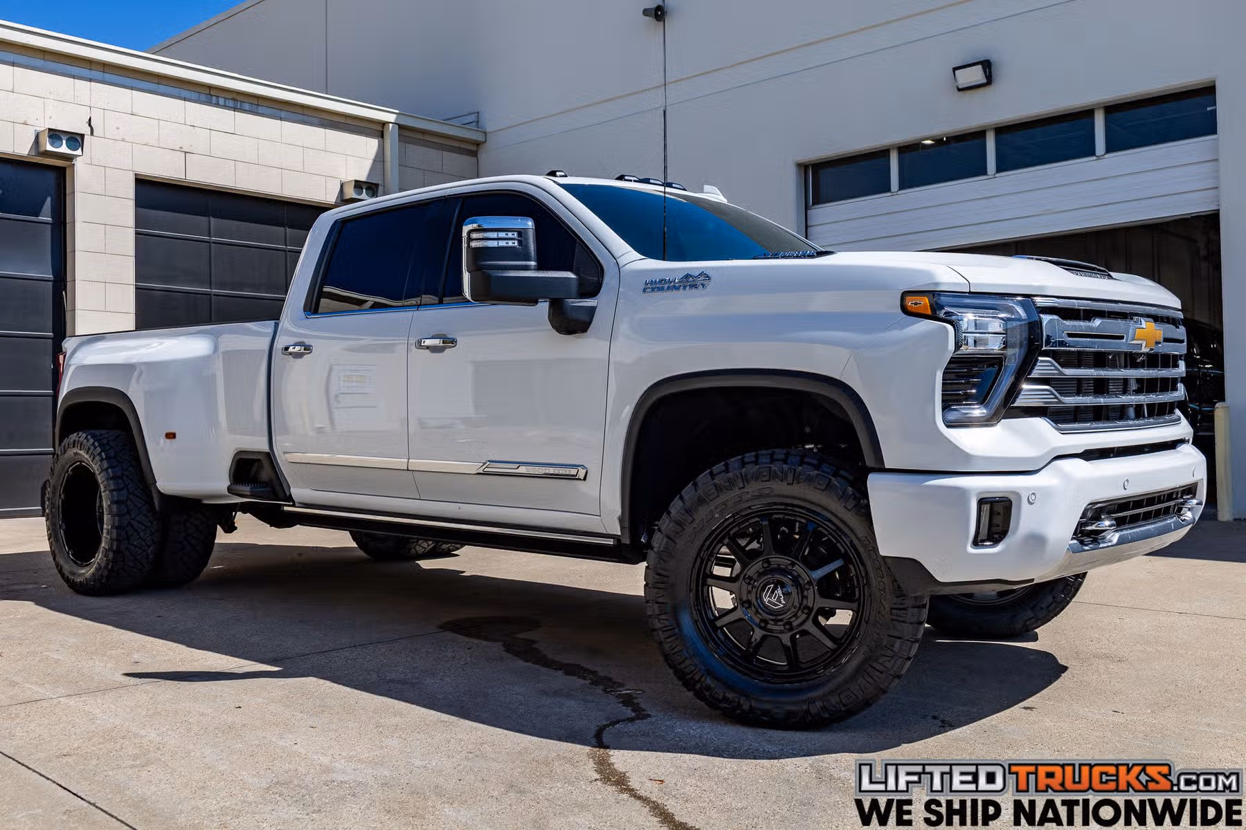 2026 Chevrolet Silverado 3500HD High Country Crew Cab Image 1