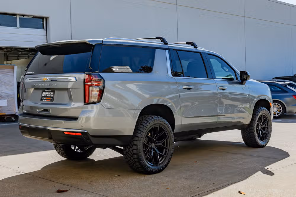 2024 Chevrolet Suburban LS Image 10