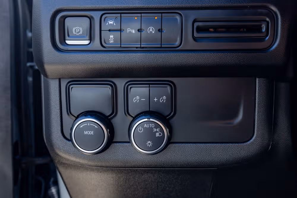 2024 Chevrolet Suburban LS Image 21