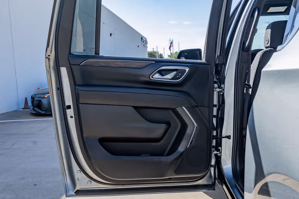 2024 Chevrolet Suburban LS Image 38